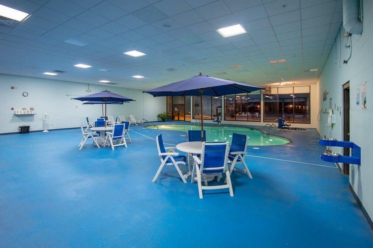 Ramada By Wyndham Cedar Rapids Exterior foto
