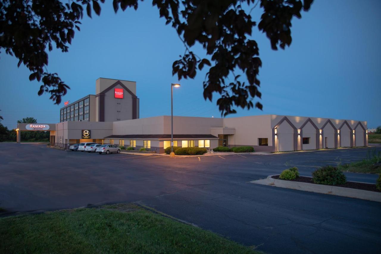 Ramada By Wyndham Cedar Rapids Exterior foto